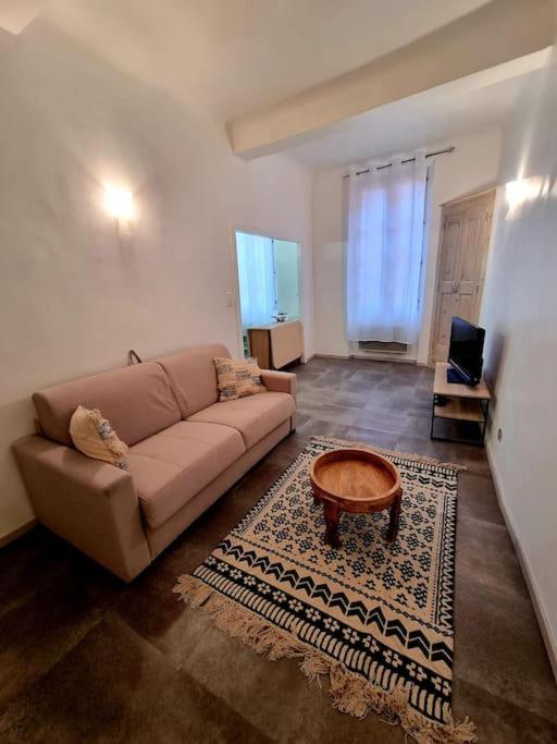 Joli 2 Pieces Centre Historique De Grasse, Wifi Apartment Bagian luar foto