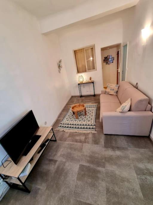 Joli 2 Pieces Centre Historique De Grasse, Wifi Apartment Bagian luar foto