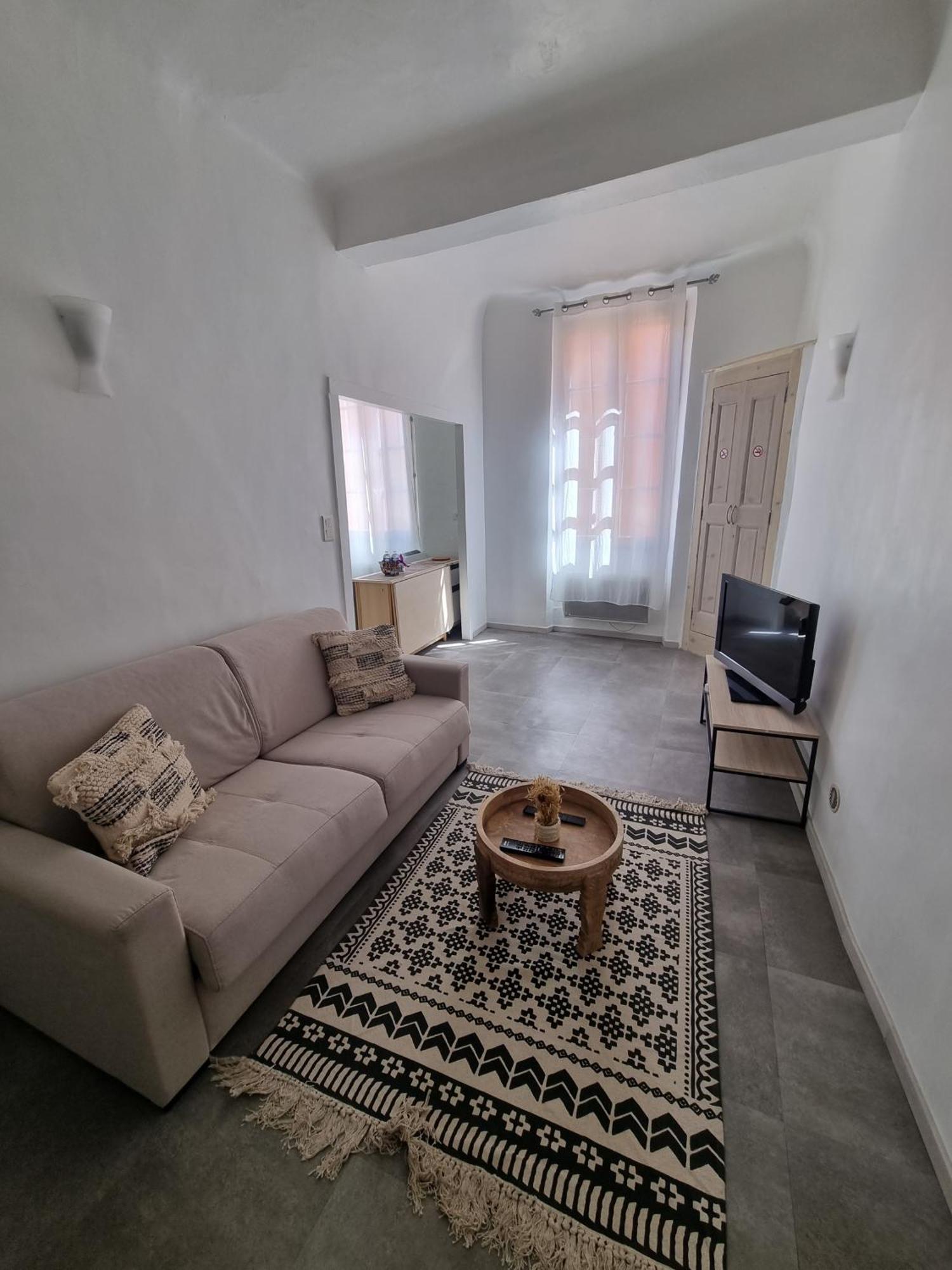 Joli 2 Pieces Centre Historique De Grasse, Wifi Apartment Bagian luar foto
